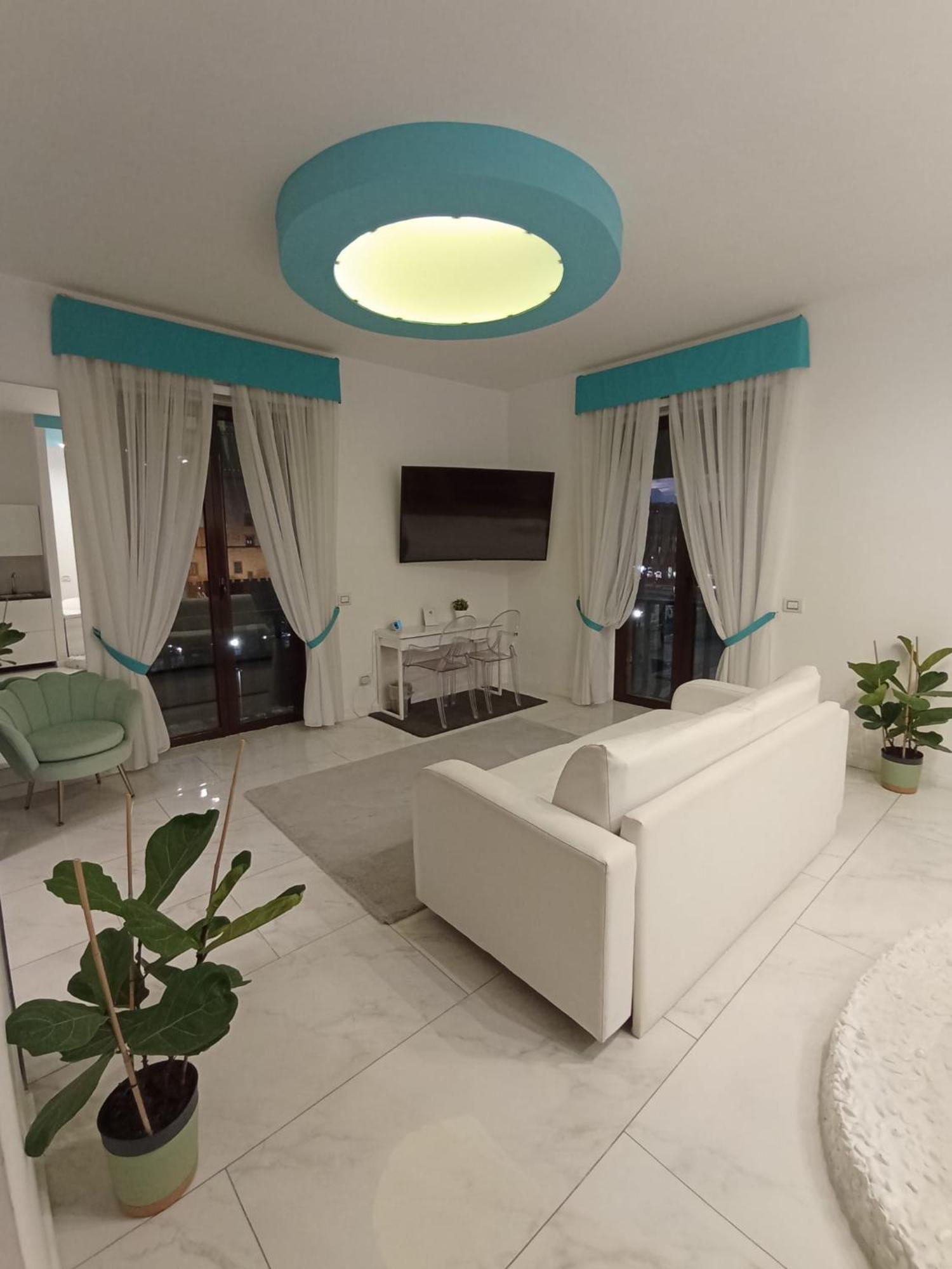 Mayfair Lifestyle By Babylon Affittacamere Napoli