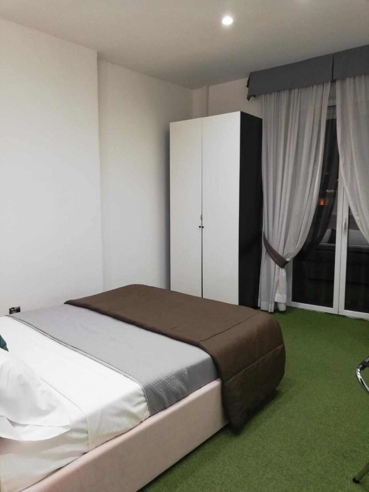 Mayfair Lifestyle By Babylon Affittacamere Napoli